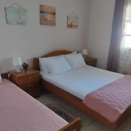 Thea 1 * بلاتامونيس